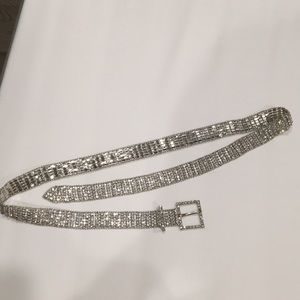 Crystal belt